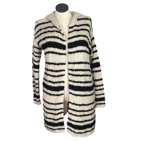 XL Knox Rose Black and Cream Striped Sweater - Picture 1 of 6